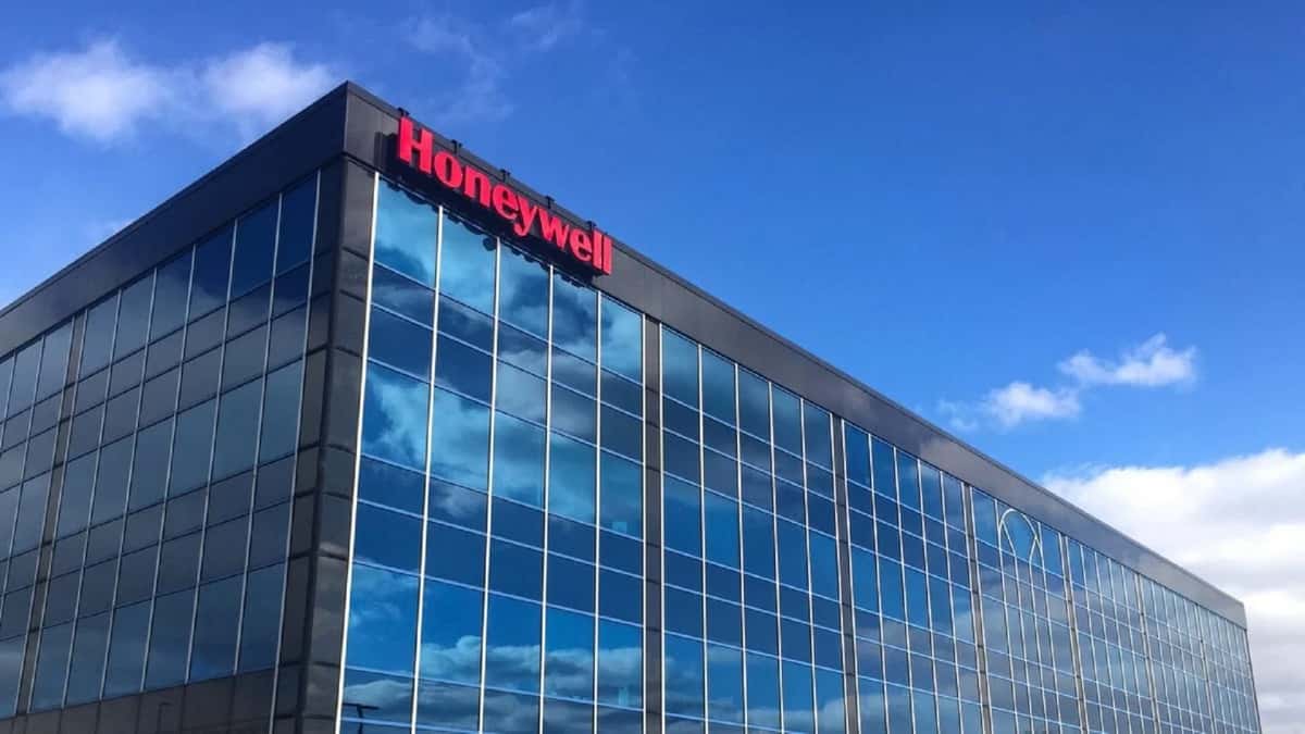 Honeywell Fulfills Dreams of 26 Indian Students With Space Camp in U.S.