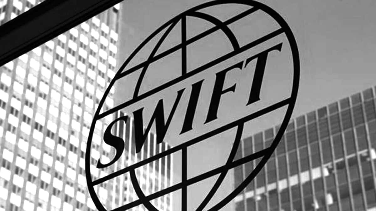 How does the SWIFT payment network use AI?