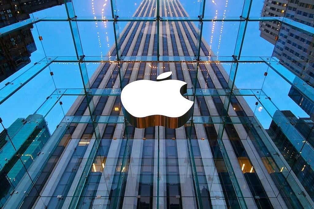 Will Apple’s iPhone 14 Finally Have Satellite Connectivity?