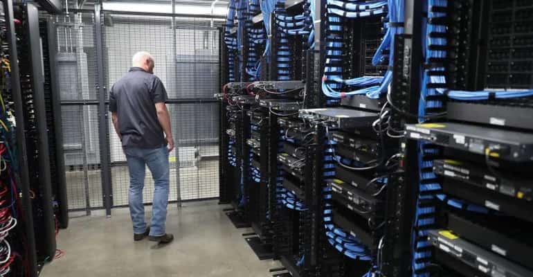 How Should An Enterprise Choose A Third-Party Data Centre
