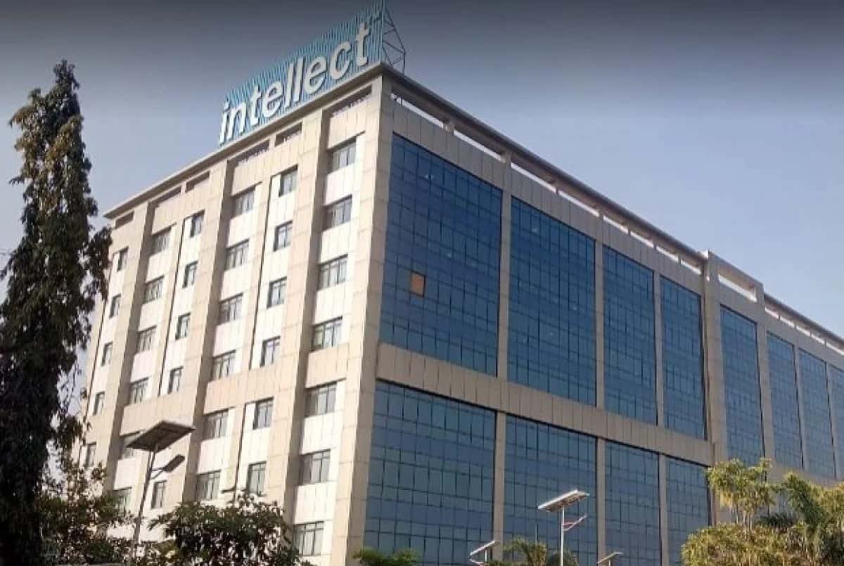 Case Study: How Cloud-Based ML Services Enhanced The Operational Resilience Of This Fintech Company