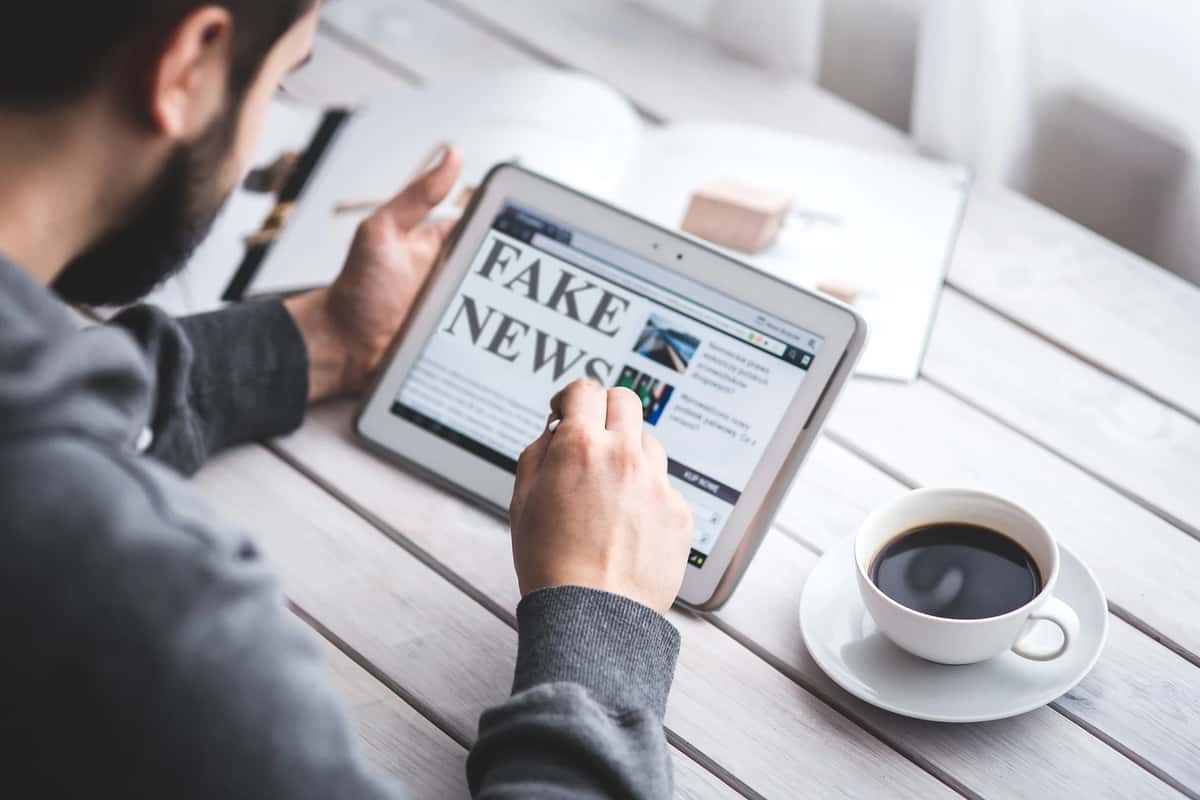Hands-On Guide to Predict Fake News Using Logistic Regression, SVM and Naive Bayes Methods