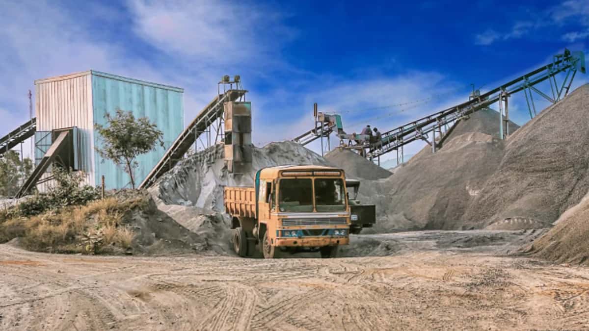 Case Study: How This Madurai-Based Manufacturing Company Streamlined Its Logistics Process With Augmented Analytics Amid Crisis