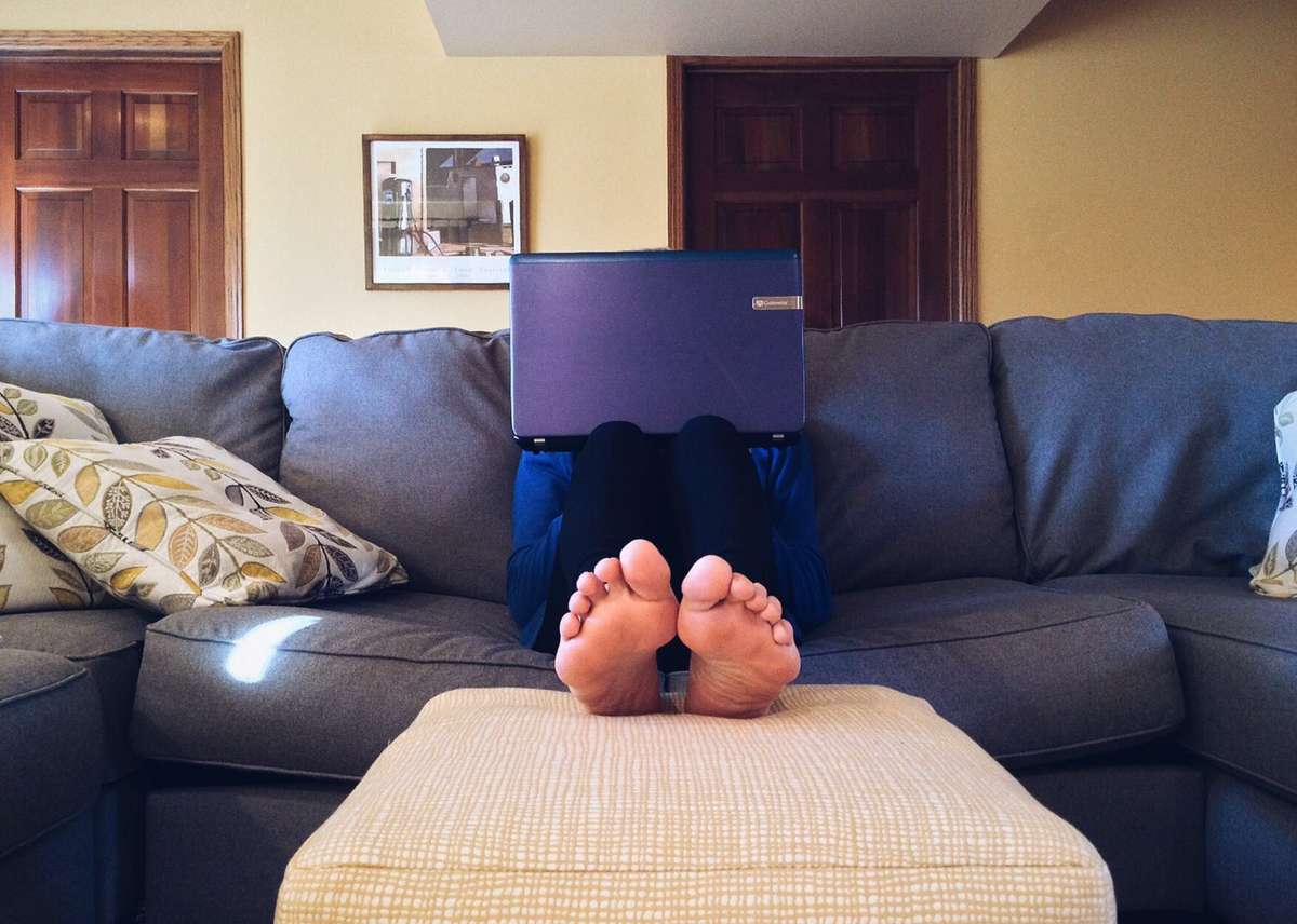 Biggest Mistakes You Should Avoid While Working From Home