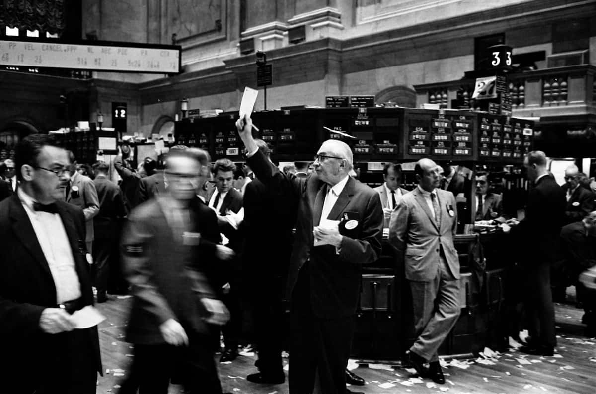 Reinforcement Learning In Finance - A Newbie In Portfolio Selection And Allocation