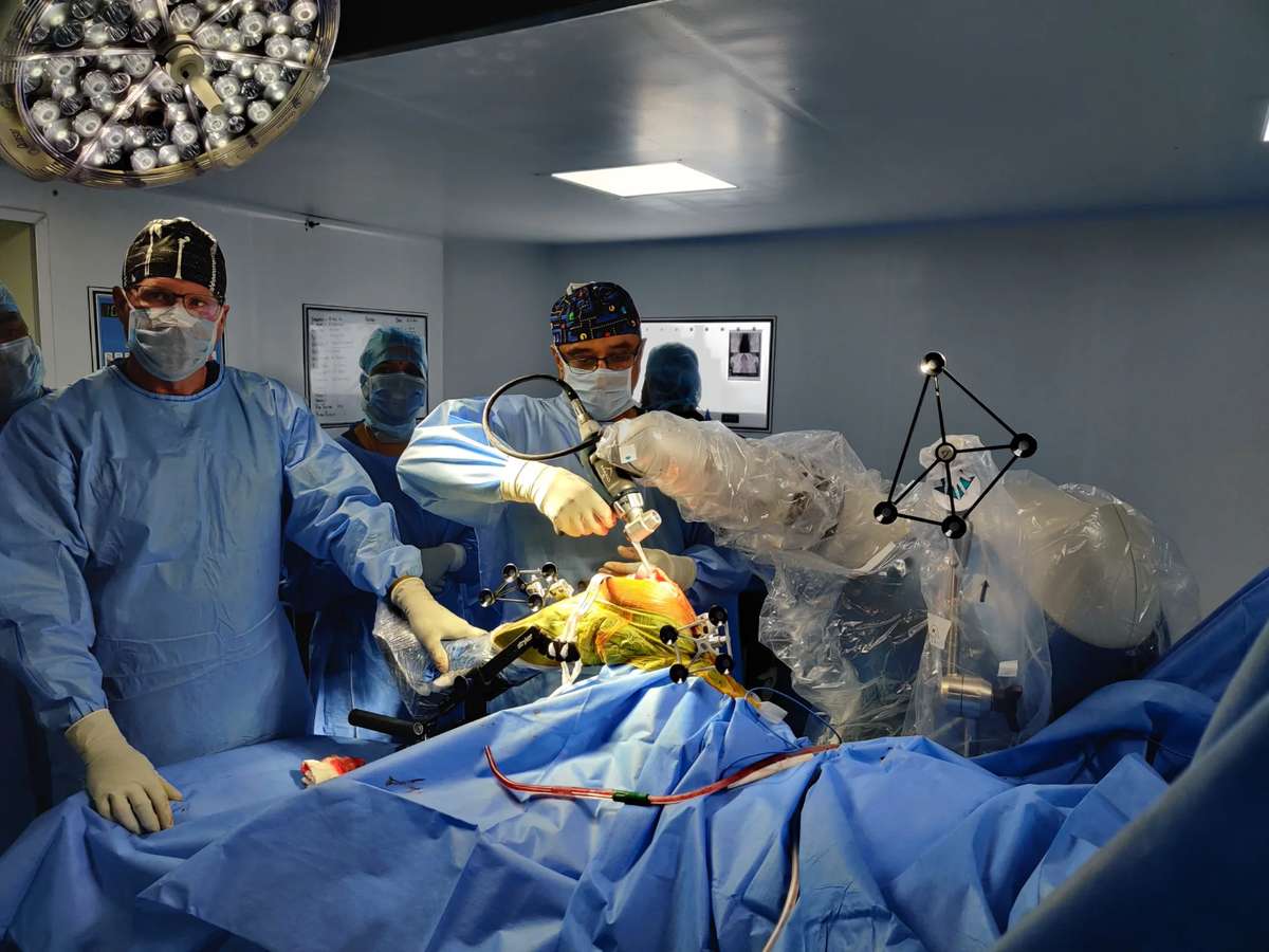 Case Study: How This Hyderabad-Based Hospital Deployed Robotic-Arm For Joint Replacement Surgeries