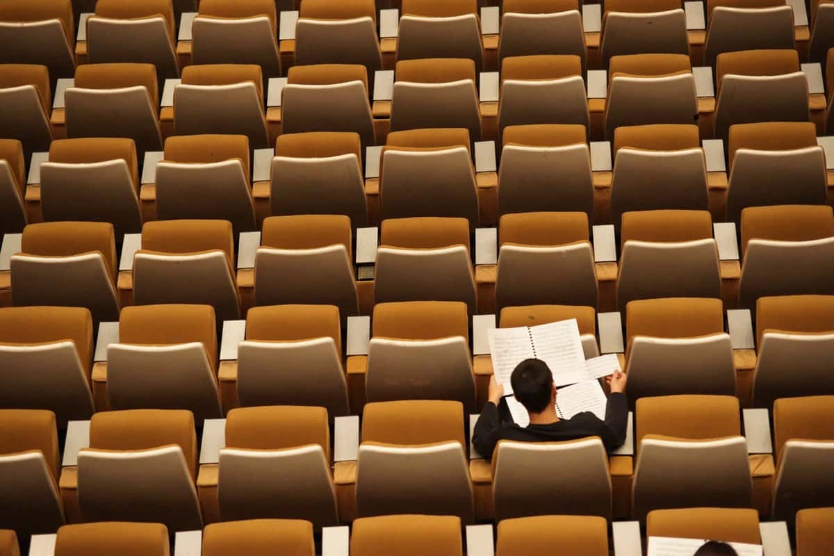 Starting Your Career In Machine Learning: Students Vs Professionals