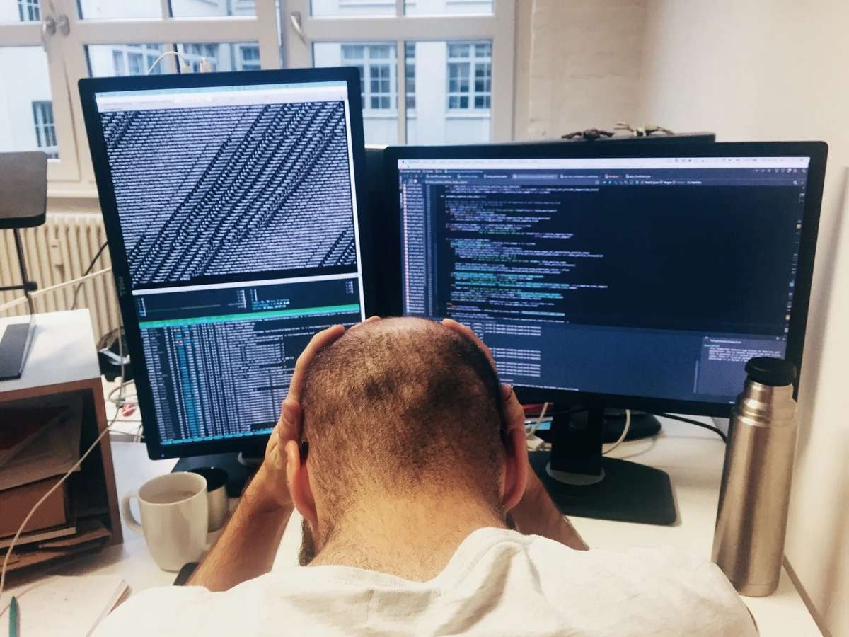 Will Web 3.0 Eliminate Platform Risk Faced By Developers & Startups?