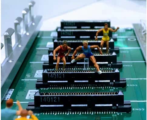 Reaching Into The Parallel Universe With Intel’s Xeon Processor