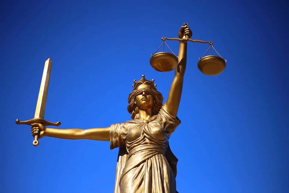 How Artificial Intelligence Can Predict Trial Outcomes & Help Justice Prevail