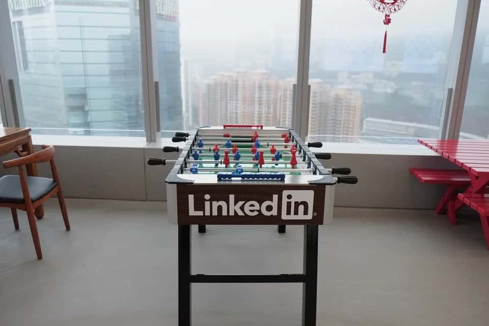 How To Build A Successful Machine Learning Product Like LinkedIn