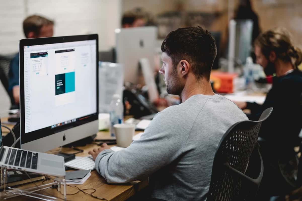 How LinkedIn’s Recommendation System Is Generating The Perfect Job Match For You