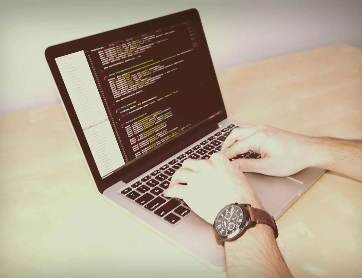 Here’s Why You Should Learn Apple’s Open Source Programming Language Swift