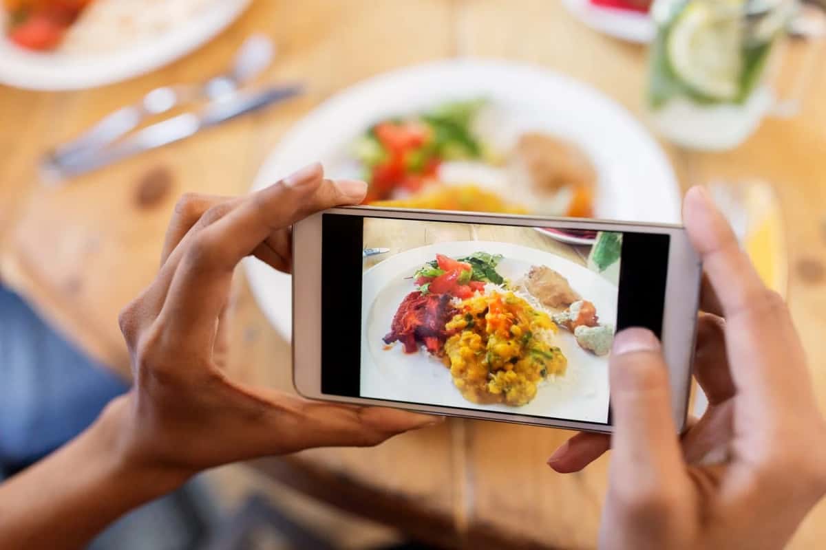 8 Leading FoodTech Startups In India That Use Robotics And AI As Key Ingredients