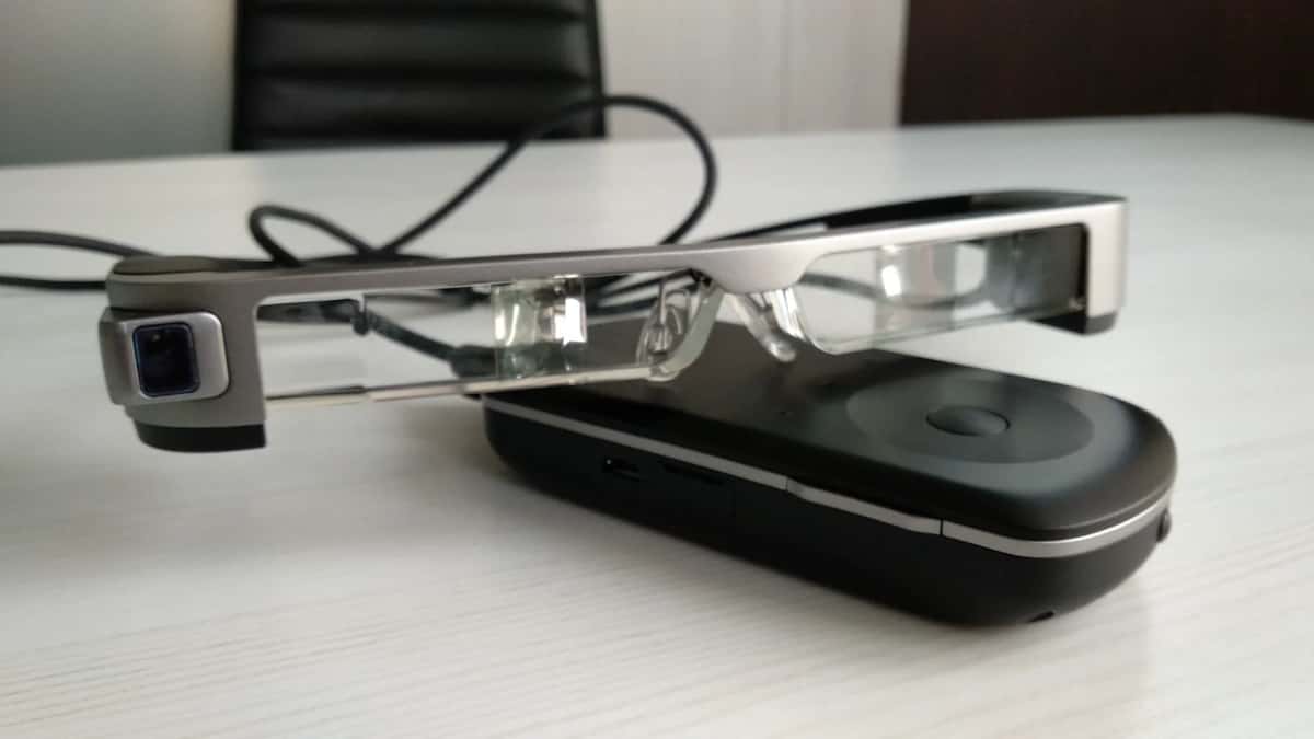 How Staqu’s AI-Powered Smart Glasses Can Help Cops Identify Criminals In A Crowd