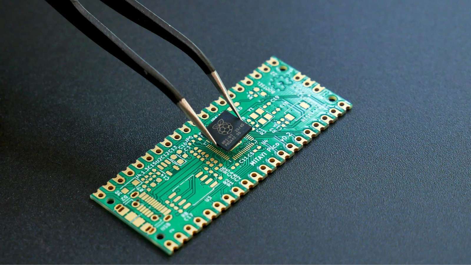 SmartSoC, CDAC’s ChipIN Centre Partner for Semicon Startups under DLI Scheme