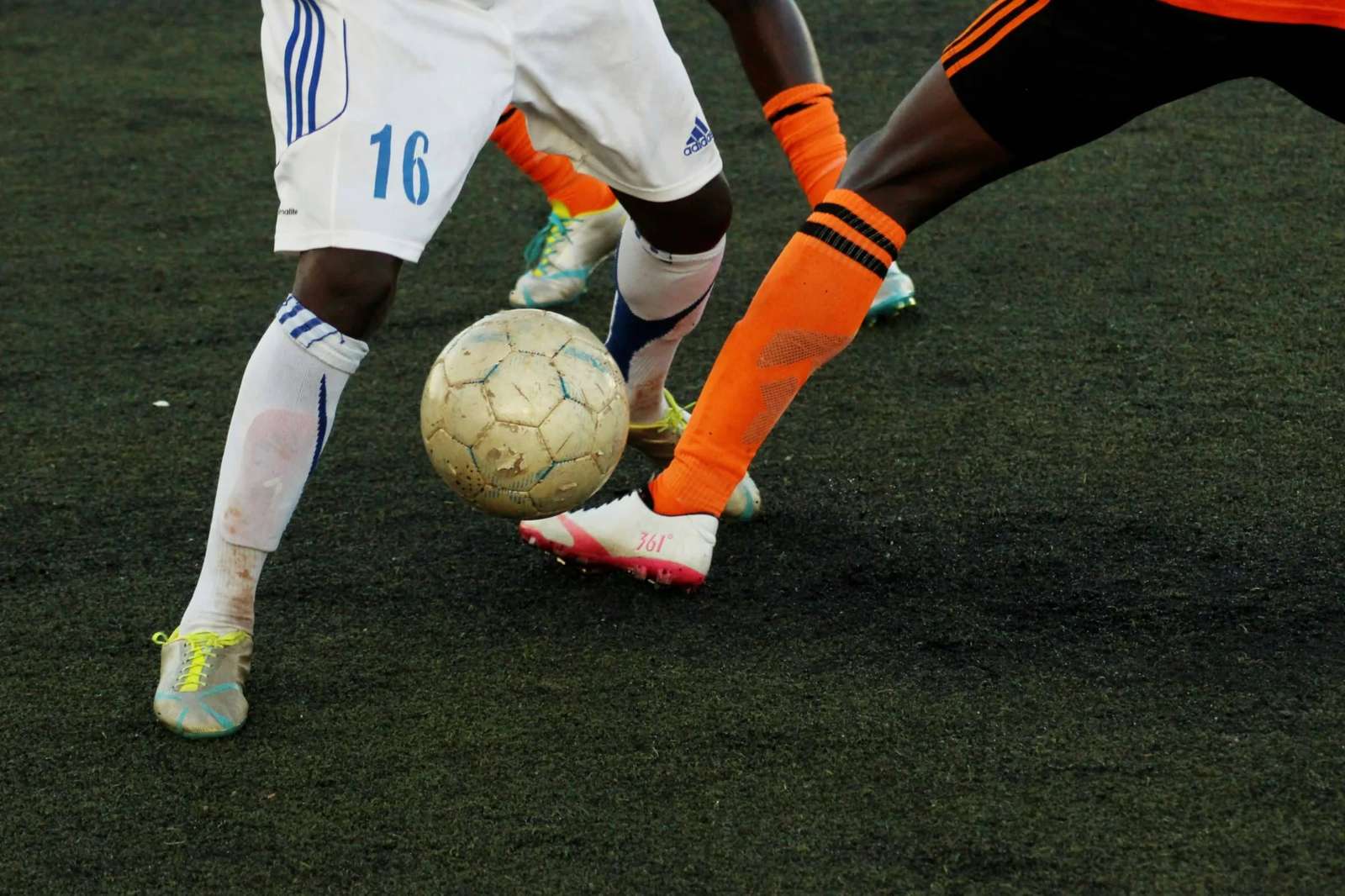 Ex Manchester United Player Uses ChatGPT to Negotiate Contract at New Club