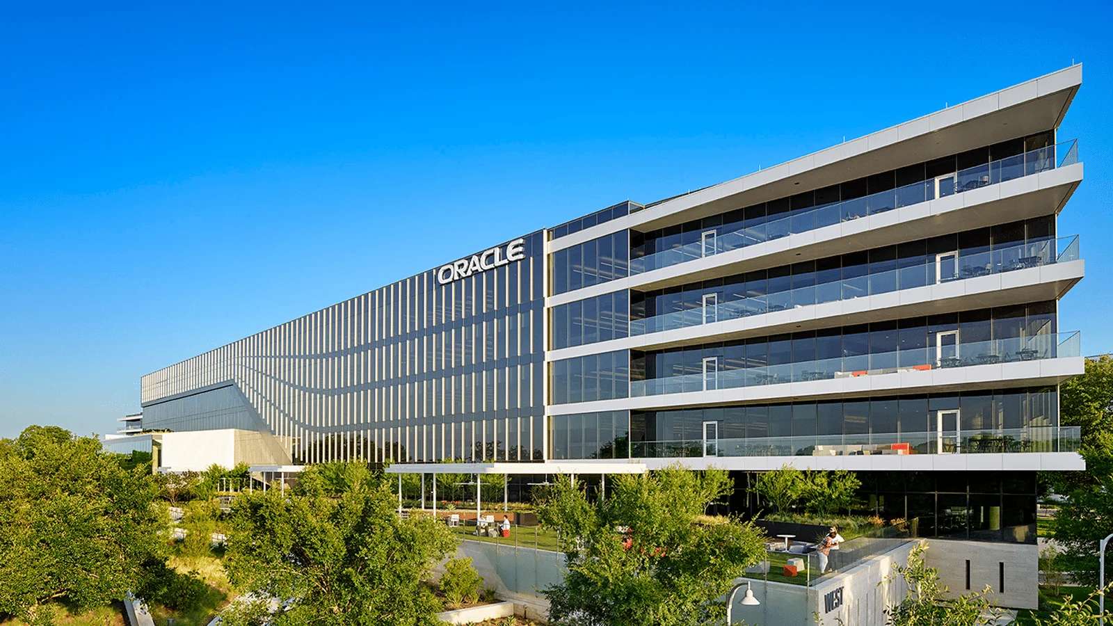 Oracle’s Big AI Push Finds Its Sweet Spot in India