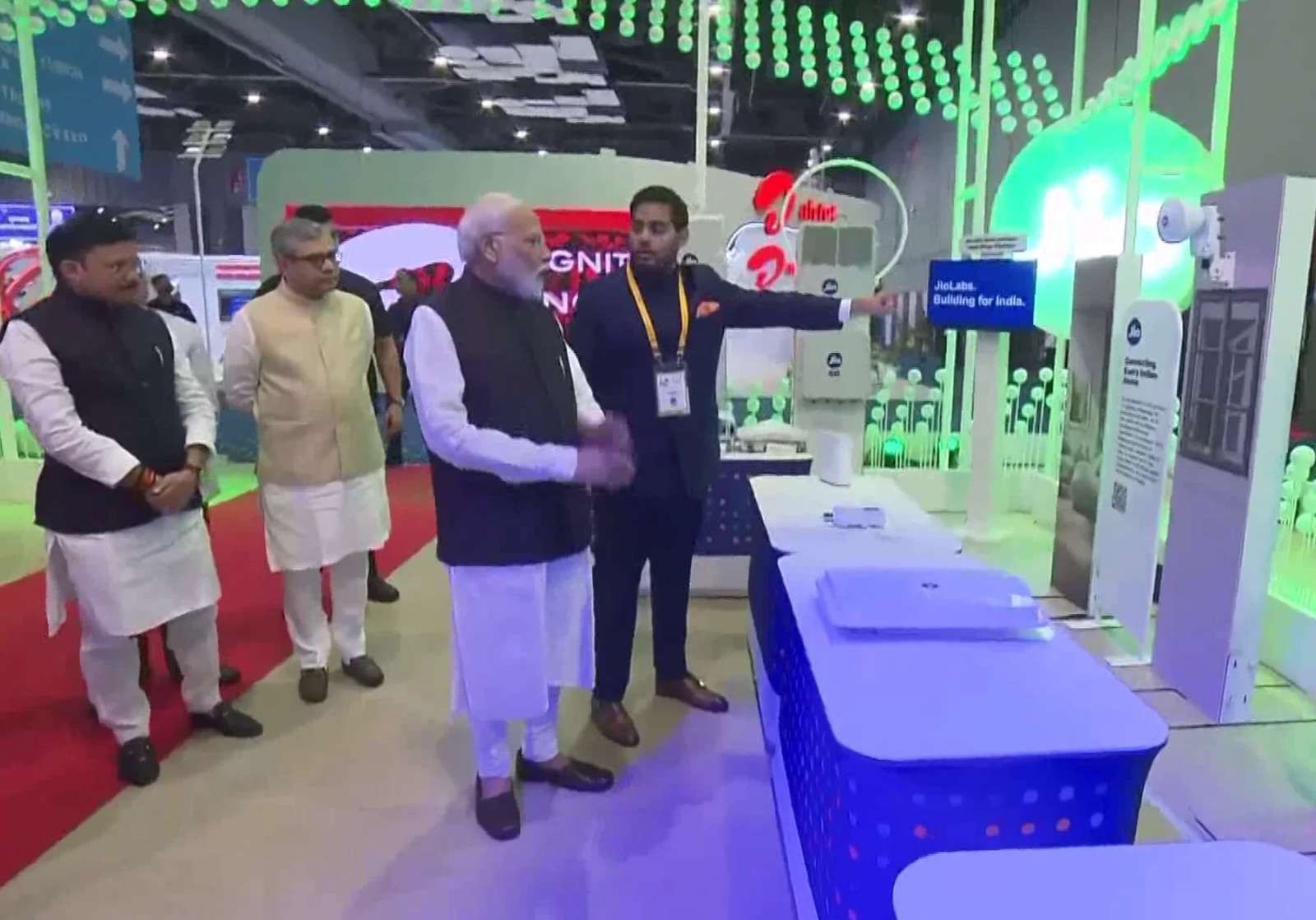 Reliance Jio Unveils JioSpaceFiber: India's First Satellite Broadband