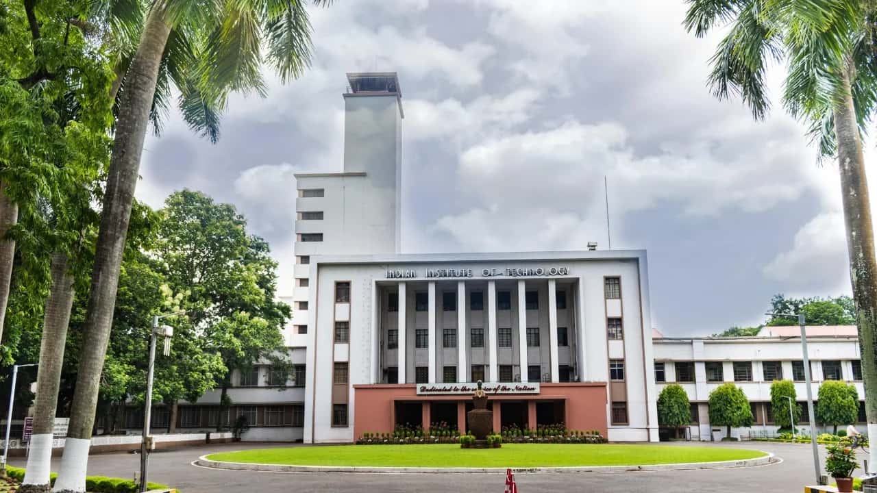 IIT-Kharagpur Launches National Digital Library (NDLI) for Students
