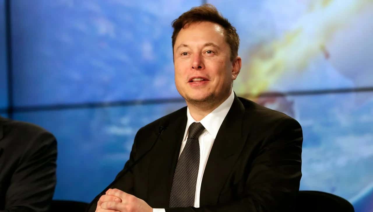 Musk Notifies Co-investors; to Seal Twitter Deal by Friday