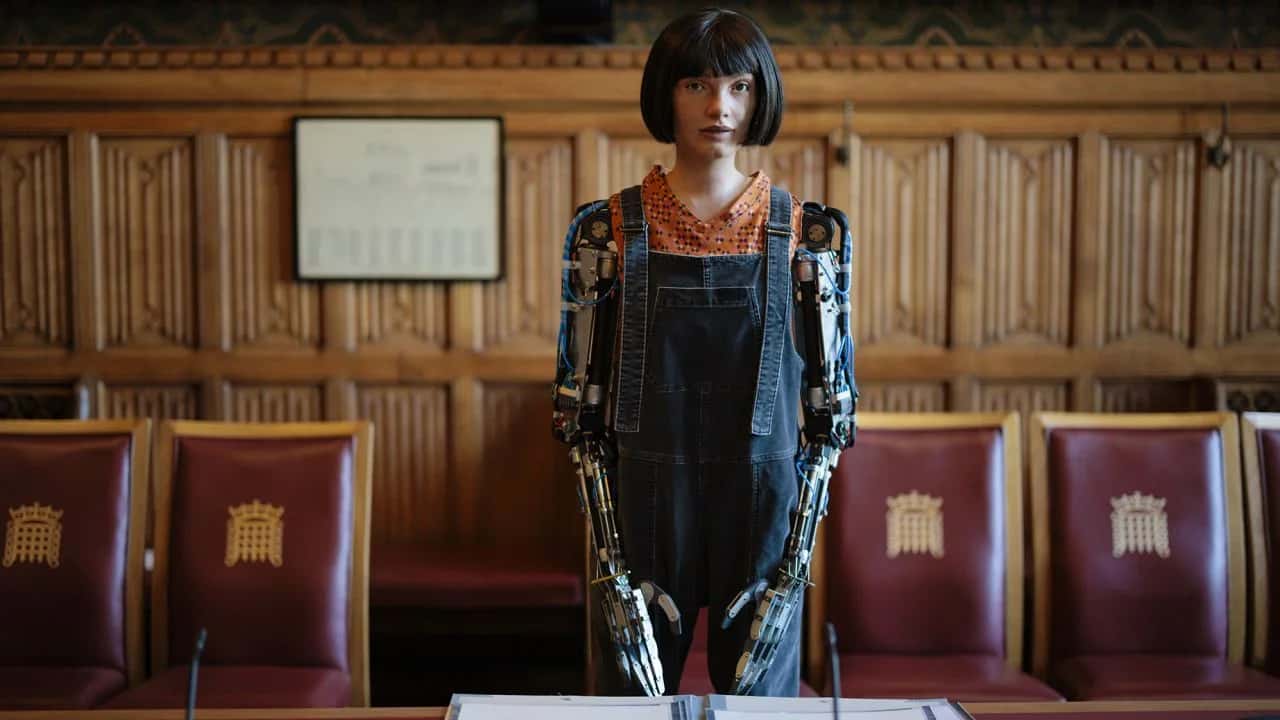 Meet Ai-Da, First Humanoid Robot to Address UK Parliament