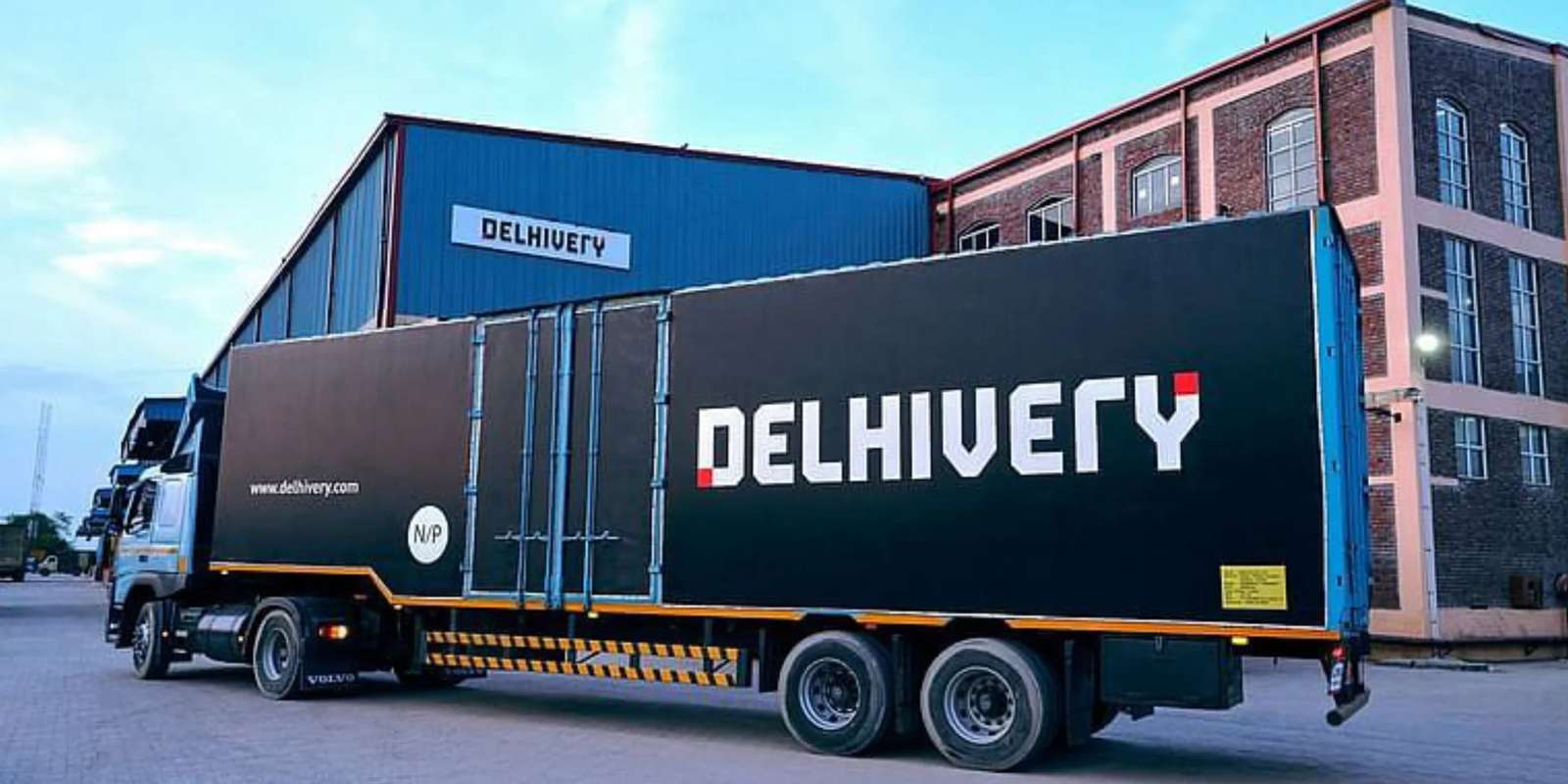 Delhivery Plans to Hire 75,000 Staff to Meet Festive Rush
