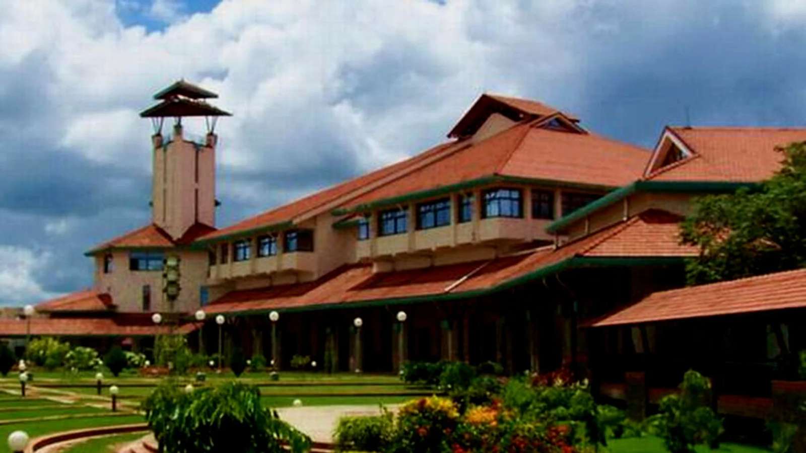 IIM-K & Deloitte launch accelerator programme to support AI/ML startups in India