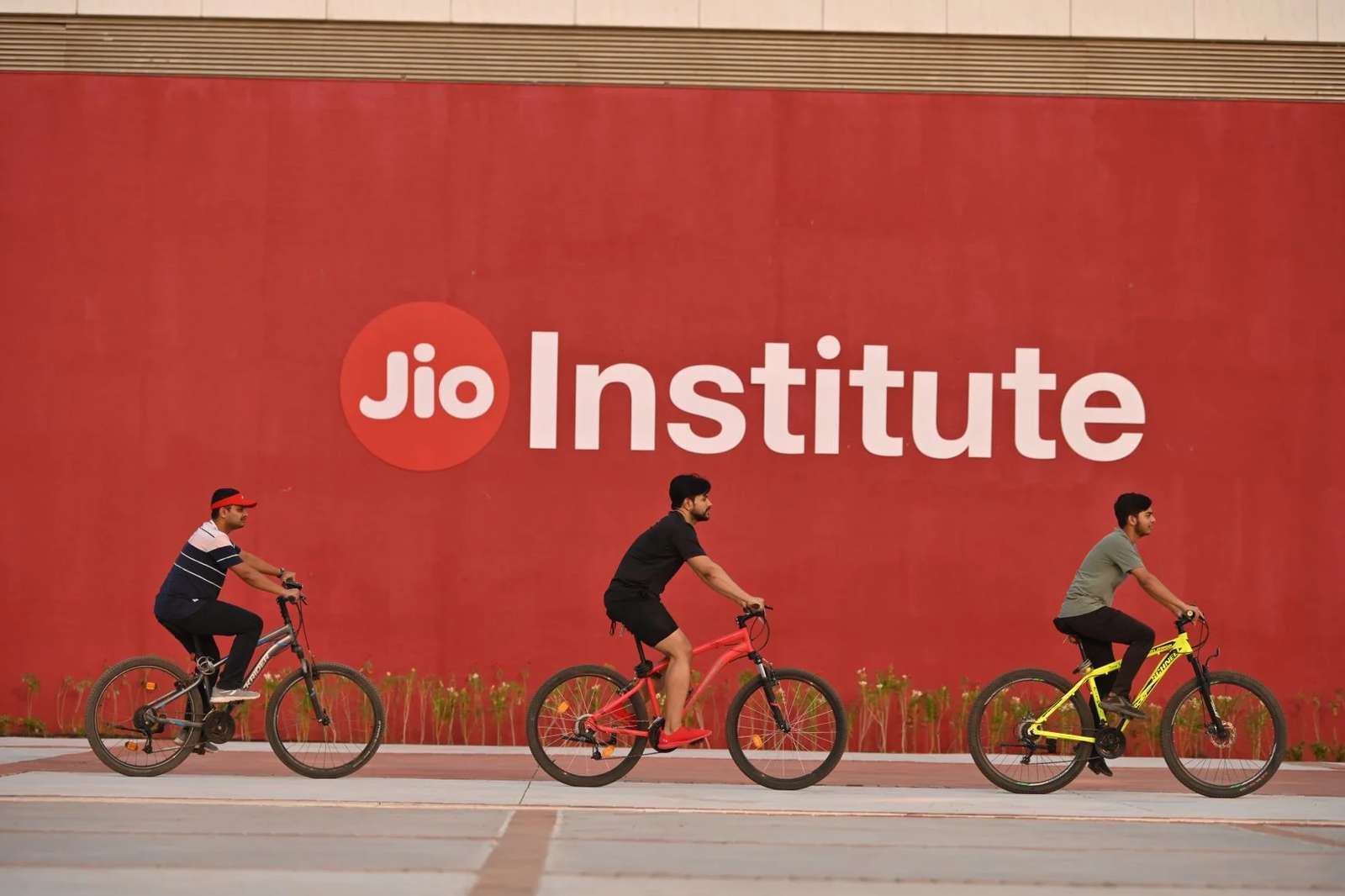Jio Institute launches postgraduate programme in Artificial Intelligence & Data Science