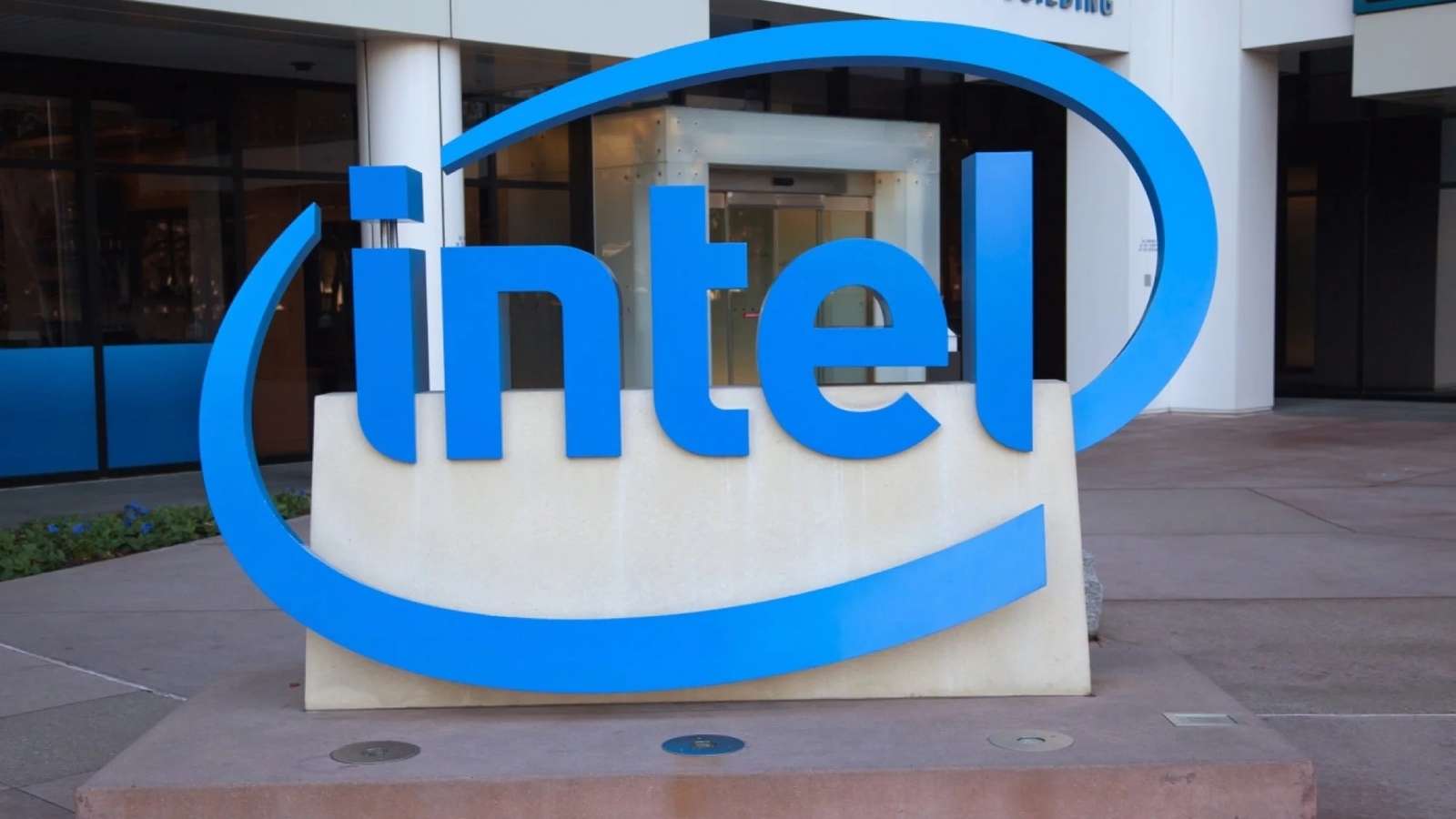Department of Science and Technology and Intel join hands to launch AI readiness program