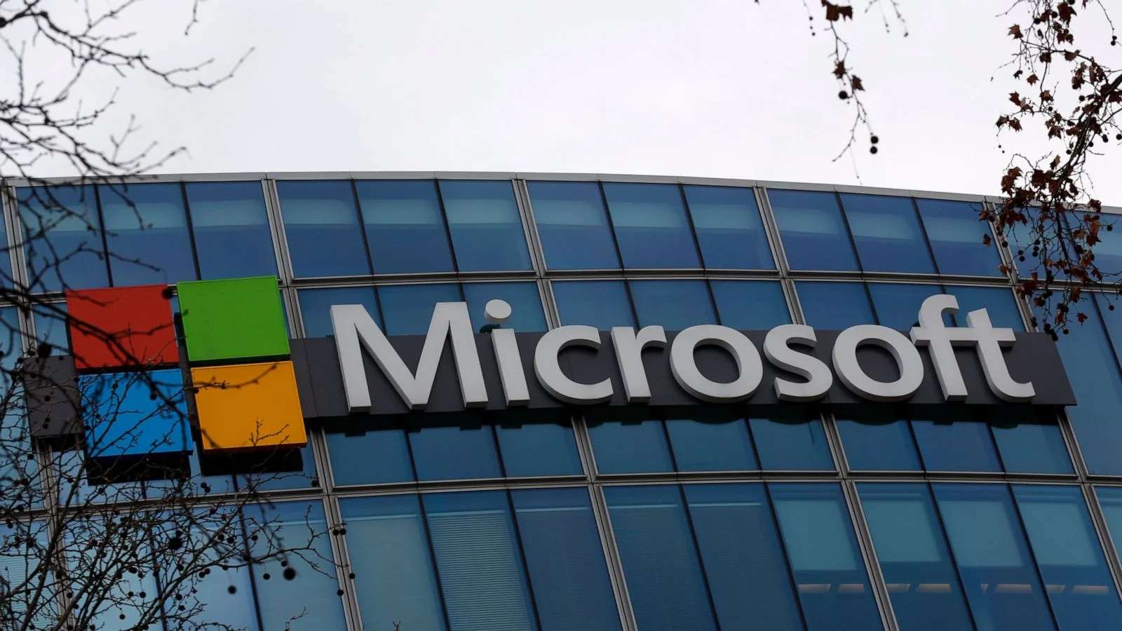 Microsoft Announces Q1 2022 Earnings Report, Exceeds Expectations With Strong Cloud Performance