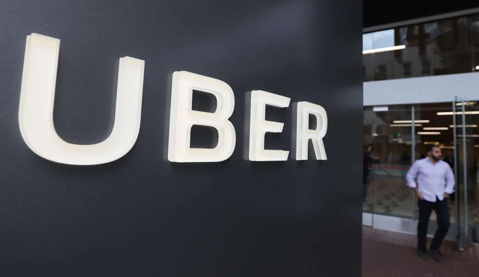 Uber Limits AI Coding Tool Spend to $1,500 Per Employee a Month: Report