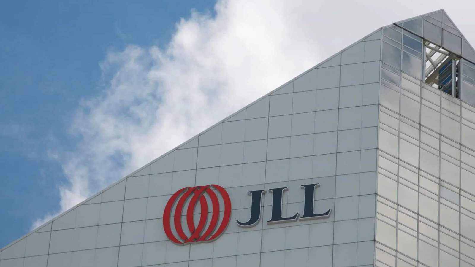 JLL Opens Hyderabad GCC, Plans to Scale to 1,600 Employees