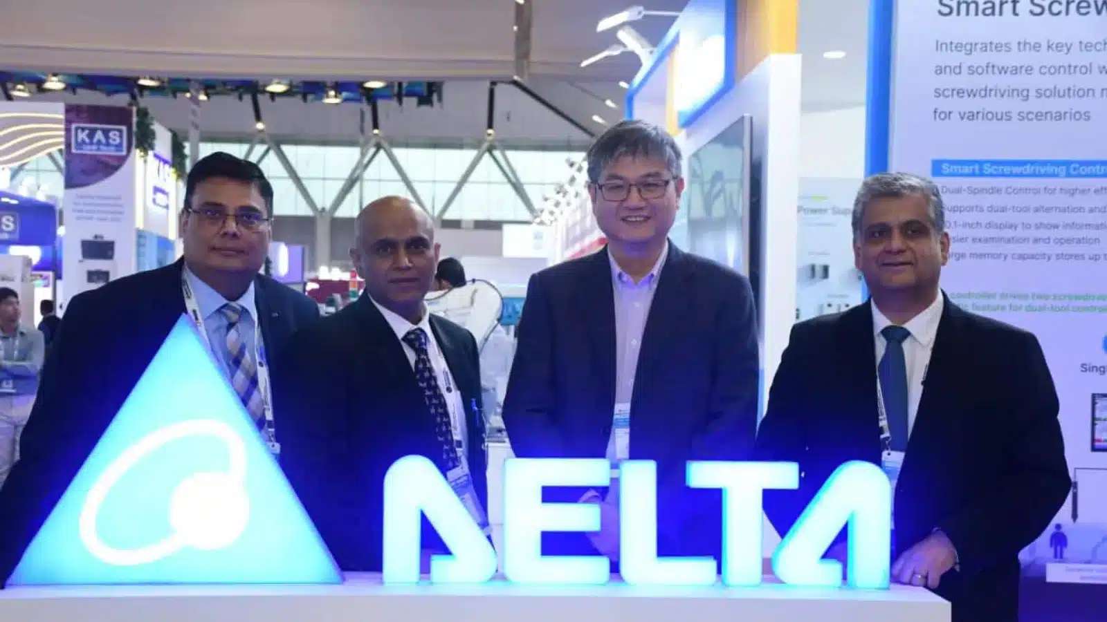 Delta Electronics Unveils Next-Gen Digital Twins, Cobots at SEMICON India 2025