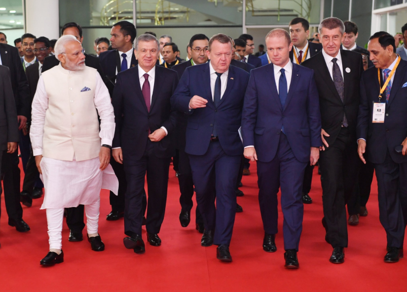 Artificial Intelligence Takes Centre Stage With PM Modi And World Leaders  At Vibrant Gujarat 2019
